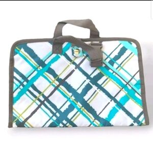 hirty-One Uptown Jewelry Carrier Folding Organizer Bag Sea Plaid NWOT